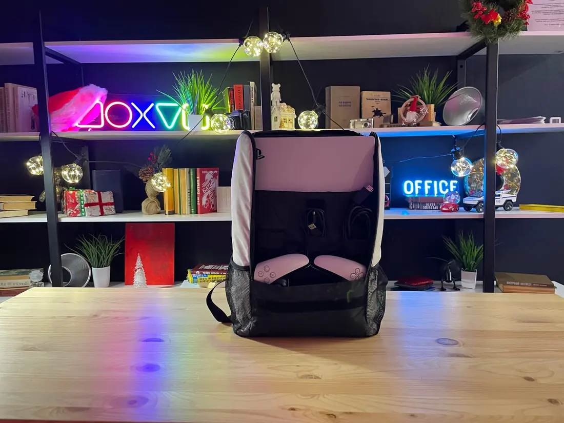 Комплект PS5 в рюкзаке Bigplay перед выдачей клиенту