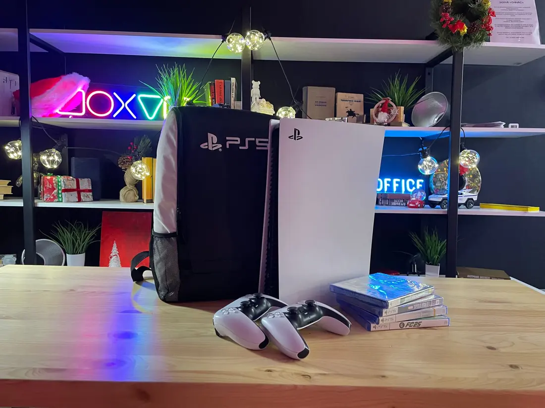PlayStation 5 с геймпадами и дисками для аренды в СПб